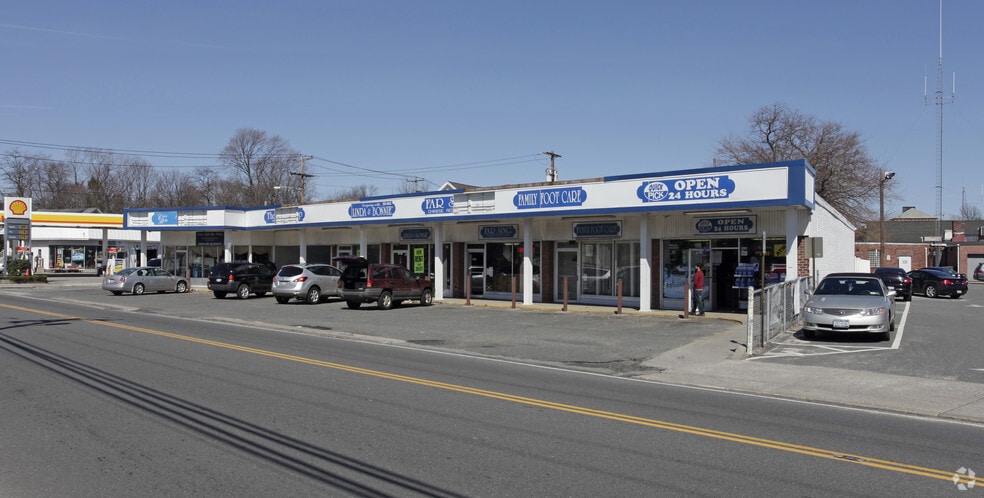 136-148 Main St, East Rockaway, NY for lease - Building Photo - Image 2 of 20