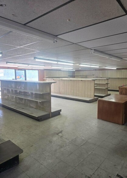 7450 Seneca Rd N, Hornell, NY for lease - Interior Photo - Image 2 of 2