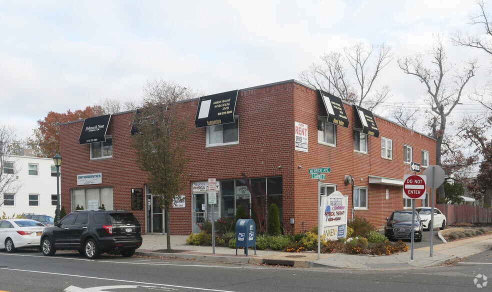 1757 Merrick Ave, Merrick, NY à louer - Photo du bâtiment - Image 2 de 6