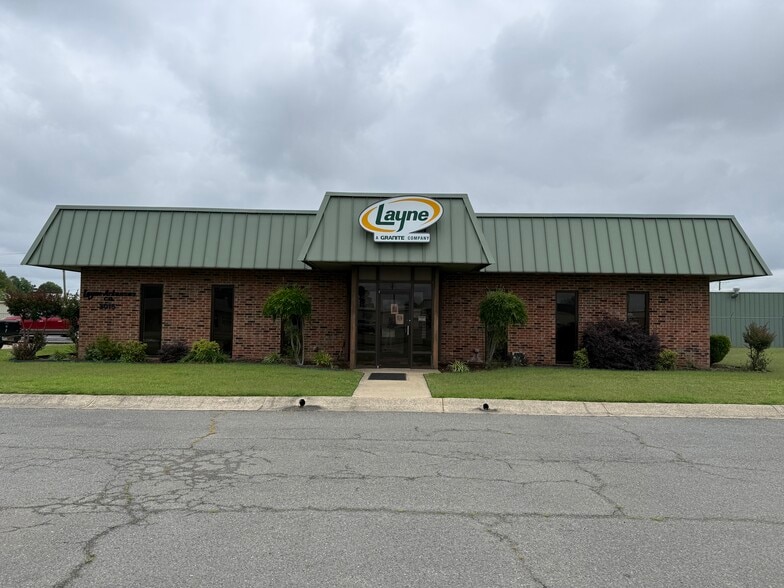 2015 S Main St, Stuttgart, AR à vendre - Photo du bâtiment - Image 1 de 58