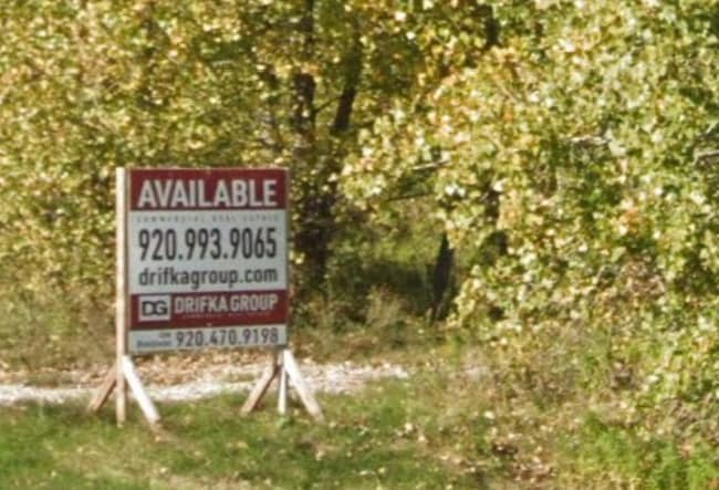 N Rolling Meadows Dr, Fond Du Lac, WI à vendre - Photo du bâtiment - Image 2 de 3