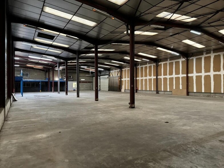 Industrial in Aubervilliers for lease - Building Photo - Image 2 of 9