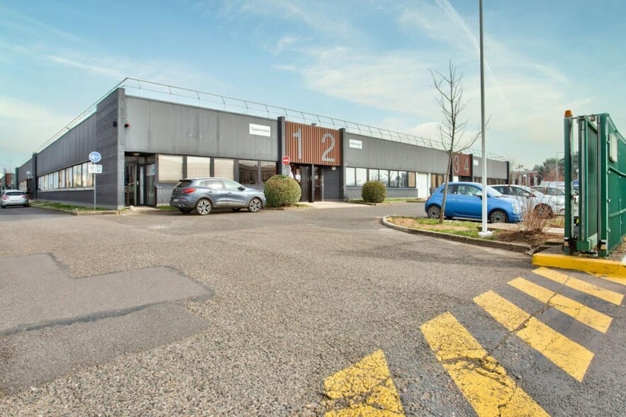 9 Avenue Du Québec, Villebon-sur-Yvette for lease - Building Photo - Image 3 of 17