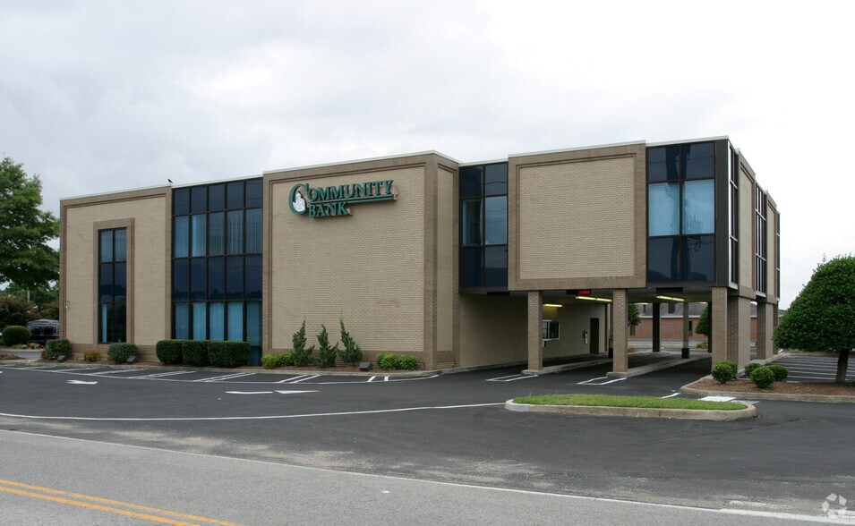 621 Nevan Rd, Virginia Beach, VA à vendre - Photo du bâtiment - Image 3 de 5