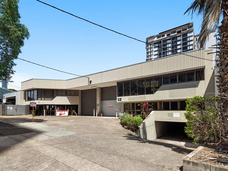 12 Railway Tce, Milton for lease - Primary Photo - Image 1 of 3