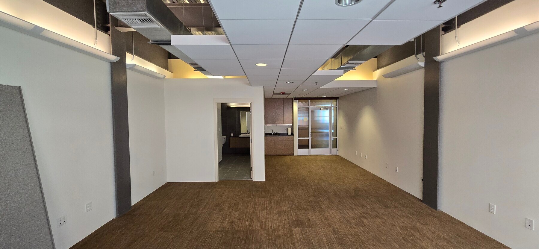406 9th Ave, San Diego, CA 92101 - Unité 202 - - Photo intérieure - Image 2 of 7
