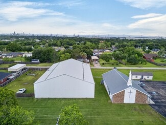 Plus de détails pour 11141 N Avenue L, La Porte, TX - Spécialité à vendre