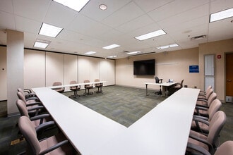 3620 Queen Palm Dr, Tampa, FL for sale Interior Photo- Image 2 of 7