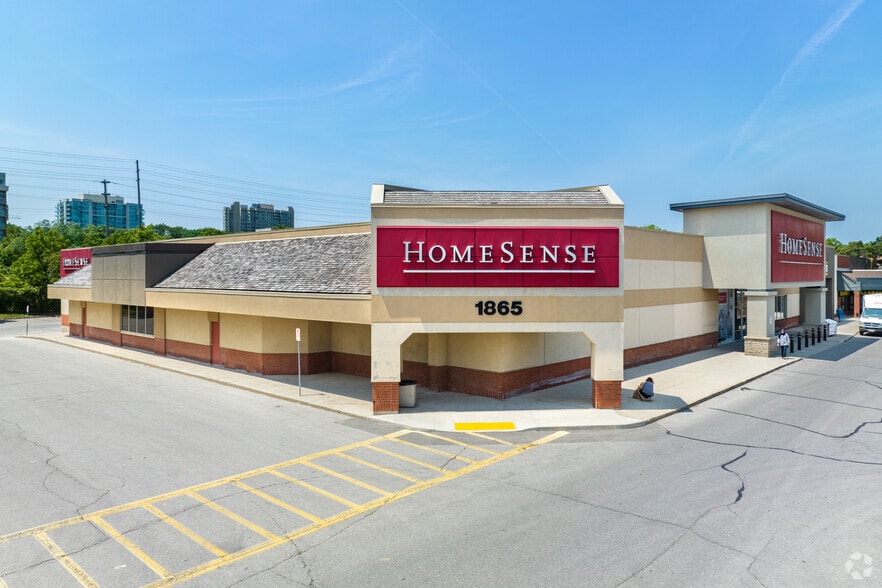 1829-1865 Lakeshore Rd W, Mississauga, ON for lease - Building Photo - Image 2 of 4