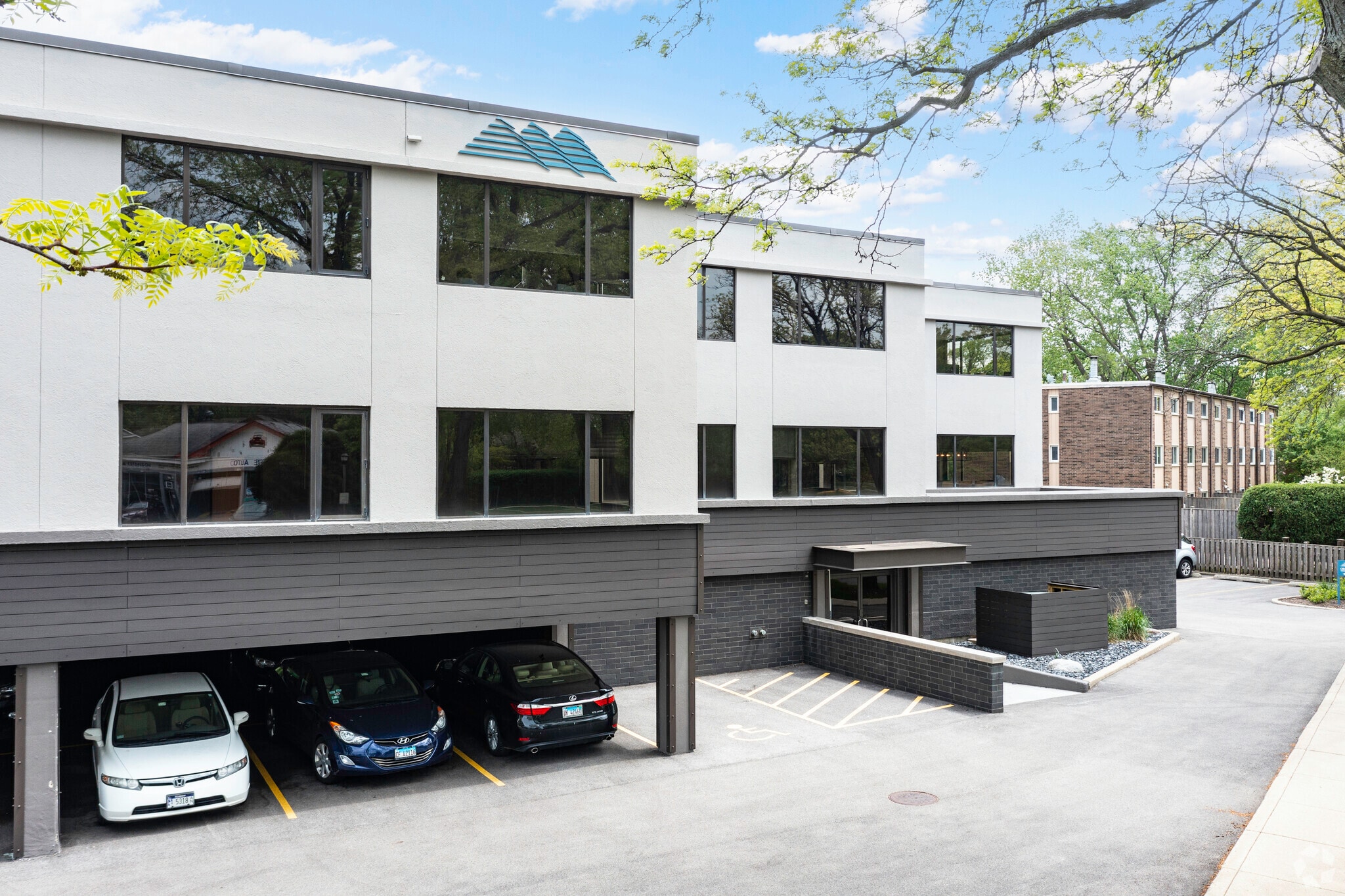 444 Skokie Blvd, Wilmette, IL for lease Primary Photo- Image 1 of 18