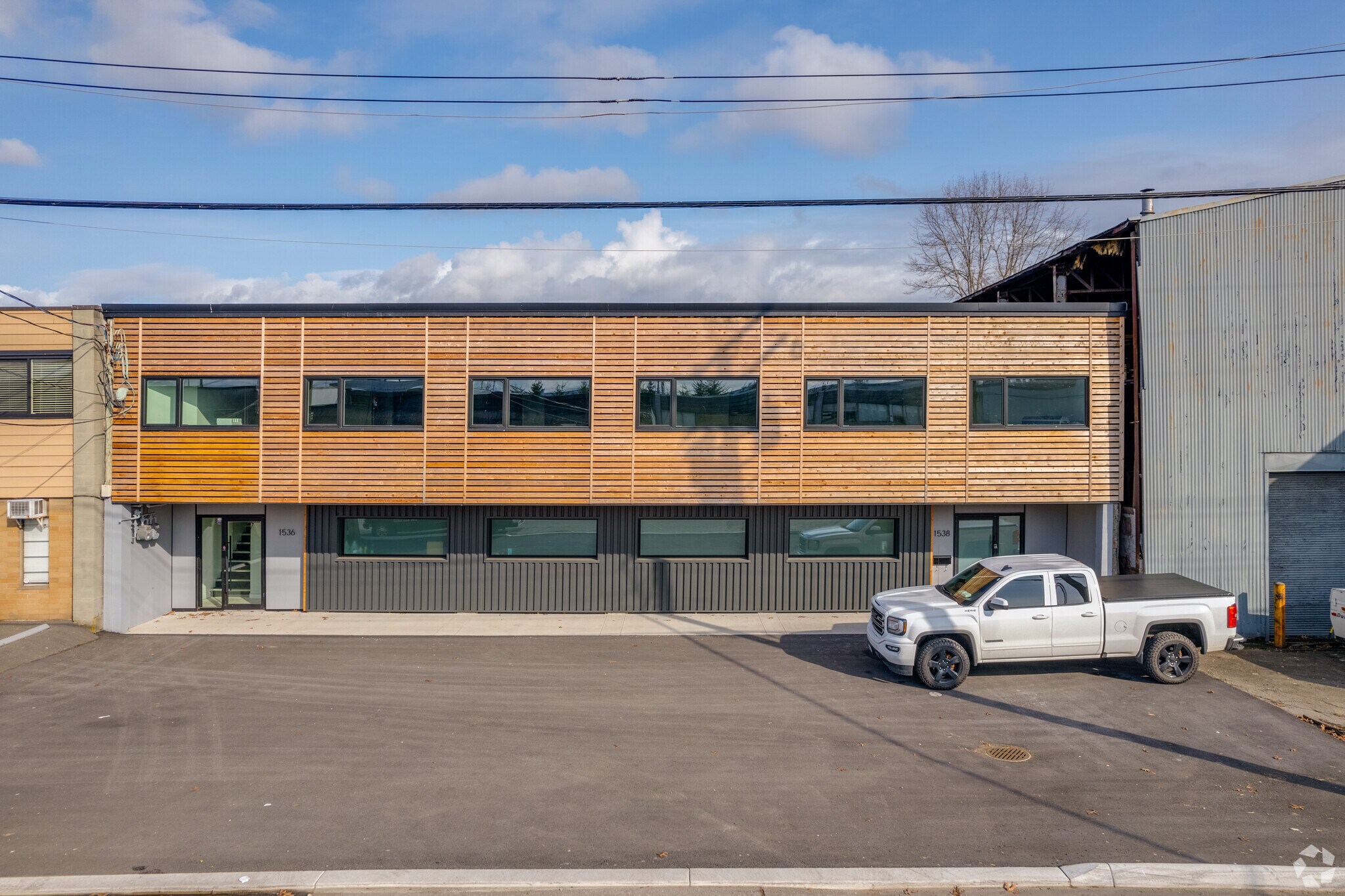 1536-1538 Columbia St, North Vancouver, BC à vendre Photo principale- Image 1 de 1