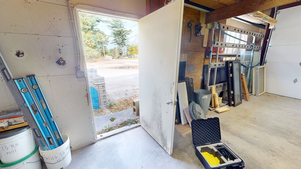 41 Goboro Rd, Epsom, NH for lease - Building Photo - Image 3 of 9