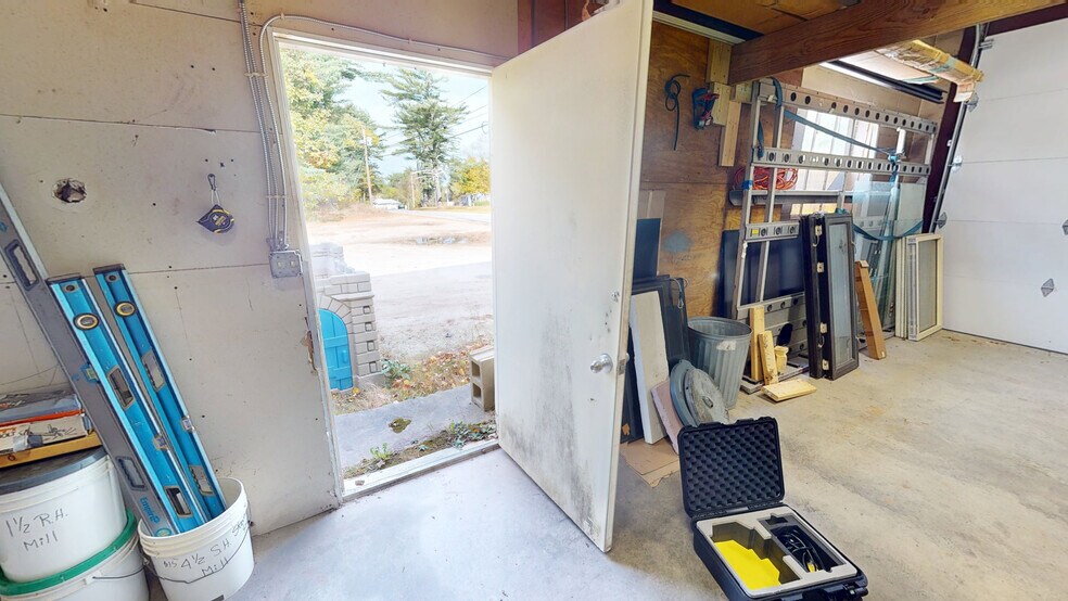 41 Goboro Rd, Epsom, NH à louer - Photo du bâtiment - Image 2 de 8