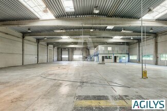 Plus de détails pour 8 Rue Jacqueline Auriol, Chilly-Mazarin - Industriel à louer