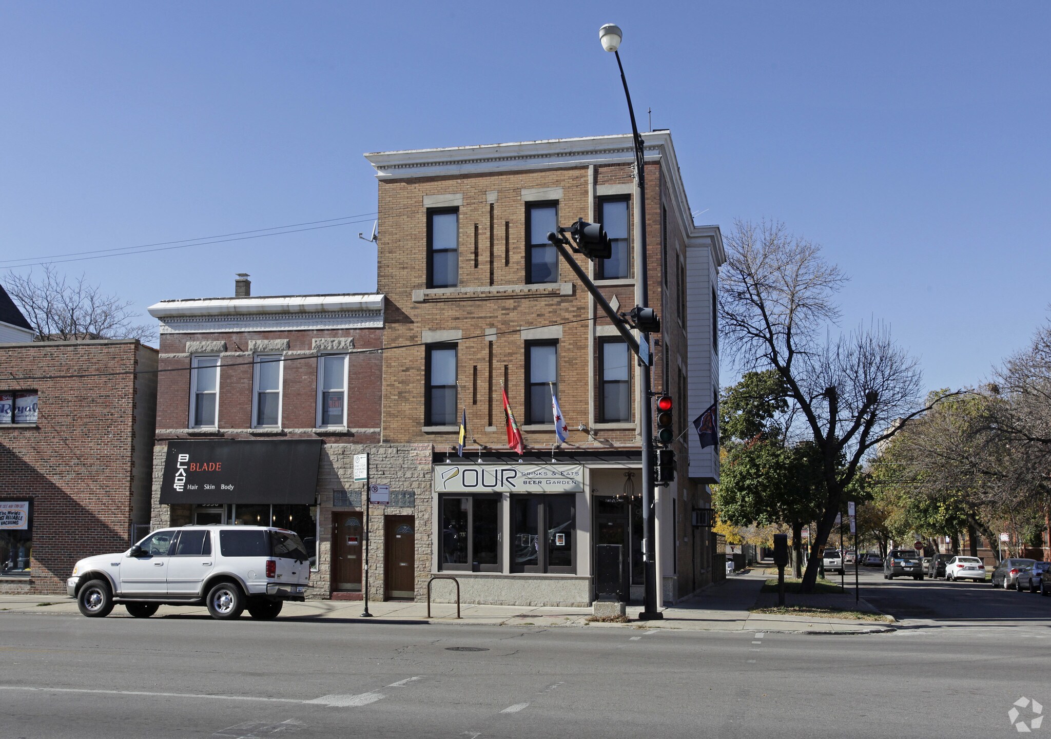 3358 N Ashland Ave, Chicago, IL for sale Primary Photo- Image 1 of 1