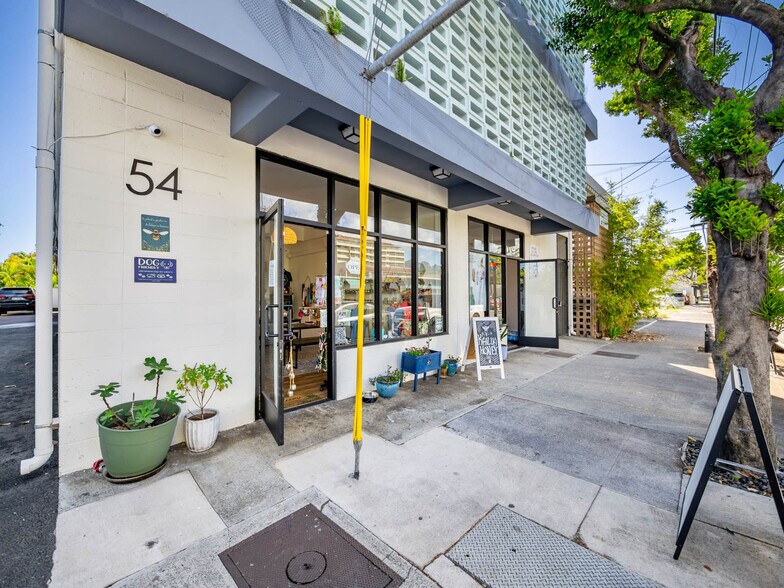 54 Maluniu Ave, Kailua, HI à vendre - Photo du bâtiment - Image 2 de 22