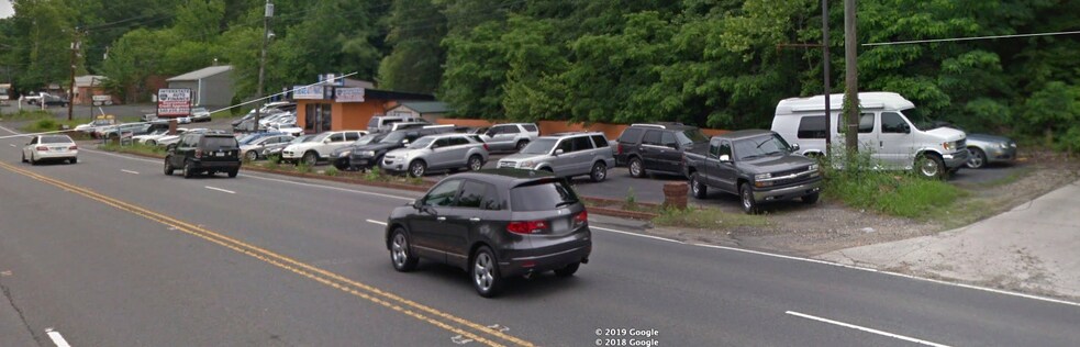 226 Cambridge St, Fredericksburg, VA à vendre - Photo du bâtiment - Image 3 de 7