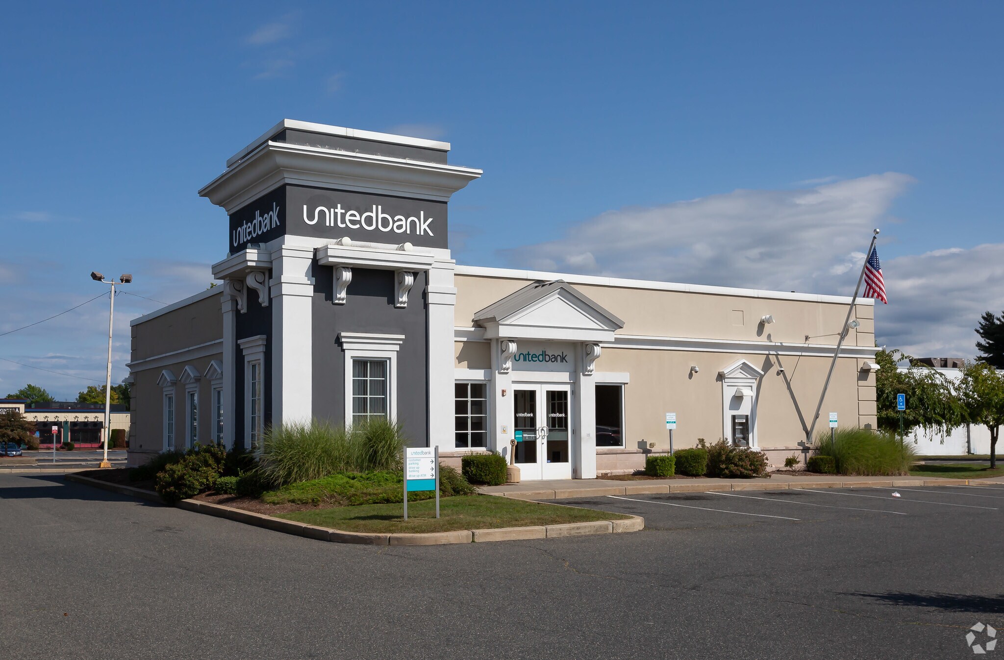 1355 Boston Rd, Springfield, MA à vendre Photo principale- Image 1 de 3