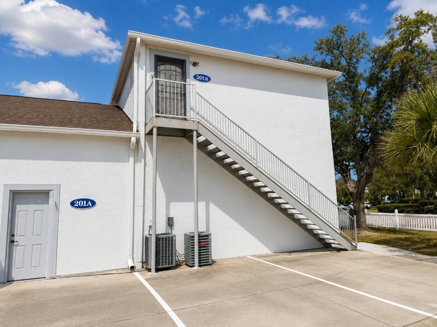 700 Atlantis Rd, Melbourne, FL for lease Interior Photo- Image 1 of 5