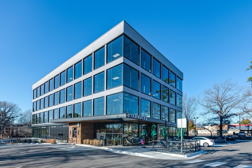 4109 Wake Forest Rd, Raleigh, NC à louer - Photo du bâtiment - Image 3 de 6