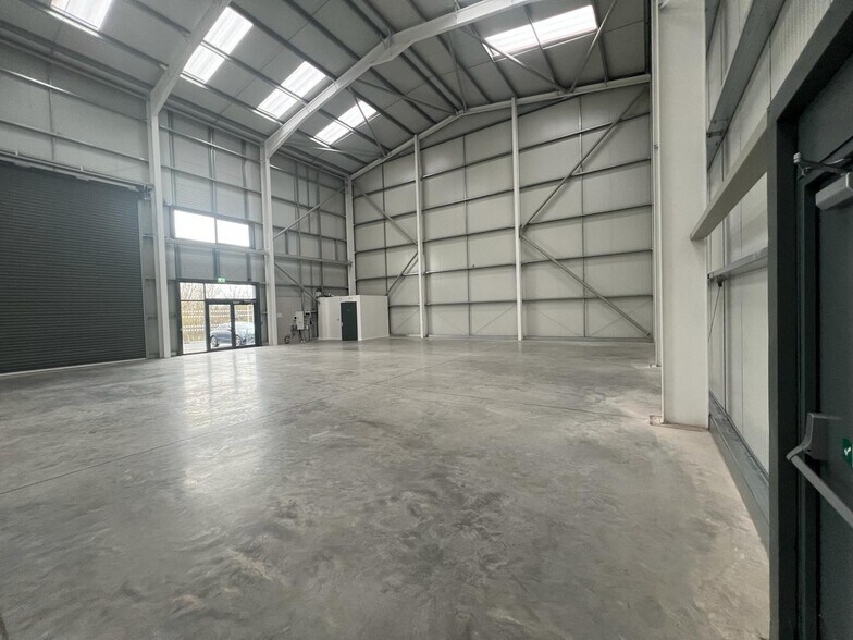 Hardwick Rd, Runcorn à louer - Photo du bâtiment - Image 2 de 11