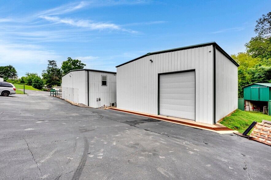 53 Oakley Ave, Odenville, AL à vendre - Photo du bâtiment - Image 2 de 41