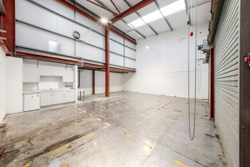 Amlwch Industrial Estate, Amlwch à louer - Photo du bâtiment - Image 3 de 22
