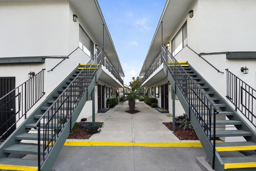 4546-4550 W 173rd St, Lawndale, CA à vendre - Photo du bâtiment - Image 2 de 15