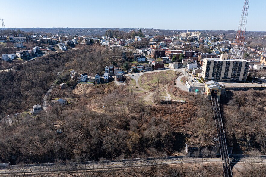 167 E Sycamore St, Pittsburgh, PA for sale - Building Photo - Image 3 of 19