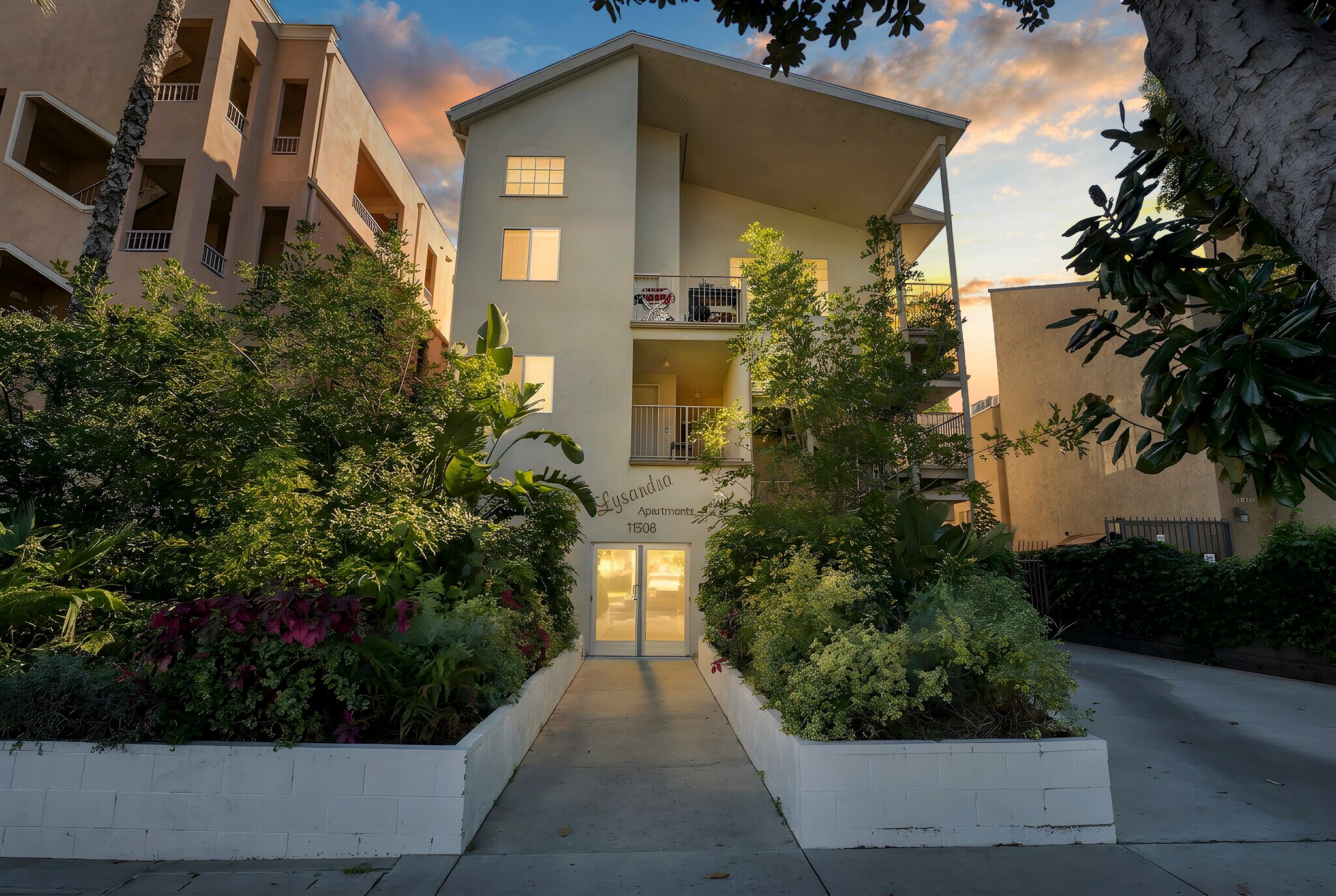 11508 Moorpark St, North Hollywood, CA à vendre Photo principale- Image 1 de 8