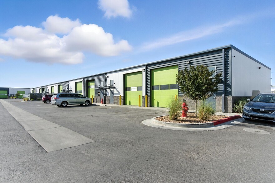 5170-5176 W Liberator Dr, Kearns, UT à louer - Photo du bâtiment - Image 3 de 33