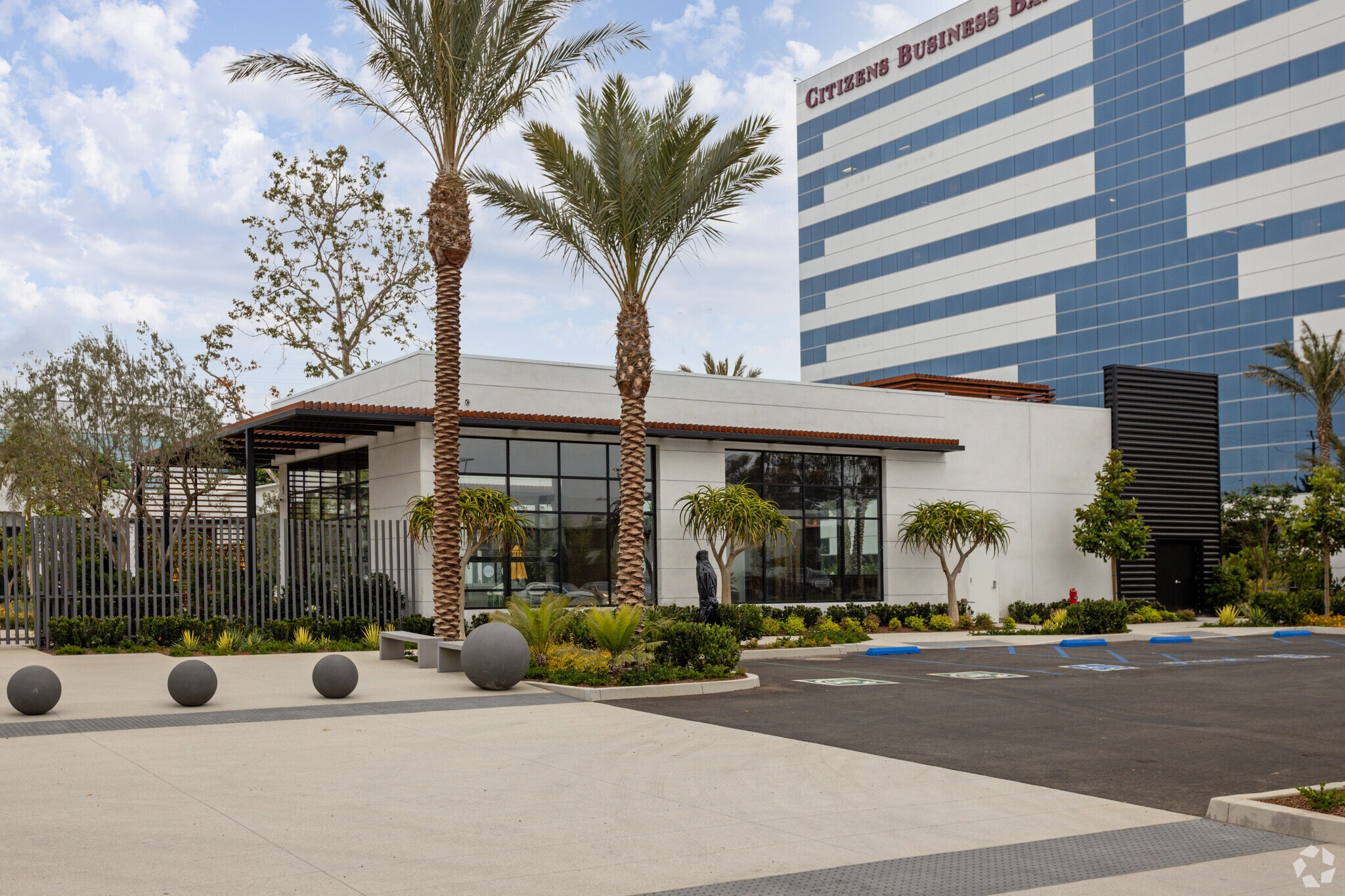 980 W 190th St, Torrance, CA for lease Primary Photo- Image 1 of 8