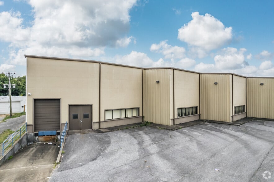 4957 Summer Ave, Memphis, TN for lease - Building Photo - Image 2 of 8