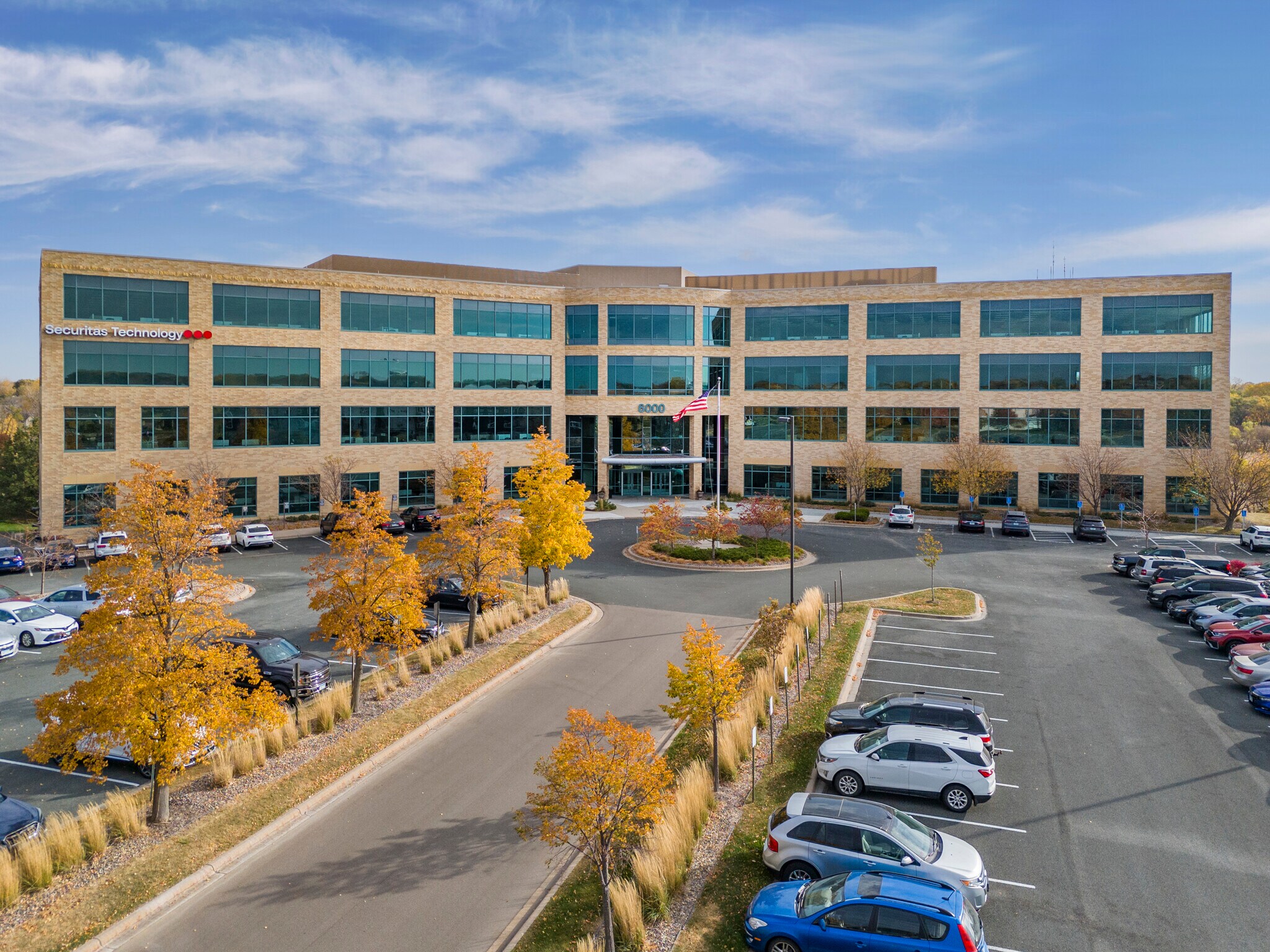 6000 Nathan Ln, Plymouth, MN for lease Primary Photo- Image 1 of 8