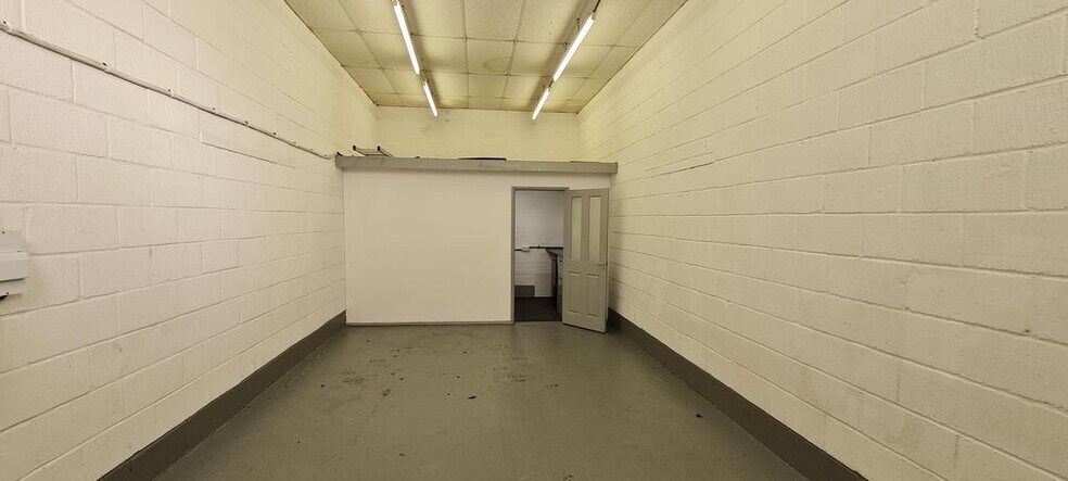 B5 Beckingham St, Tolleshunt Major à louer - Photo du bâtiment - Image 2 de 7