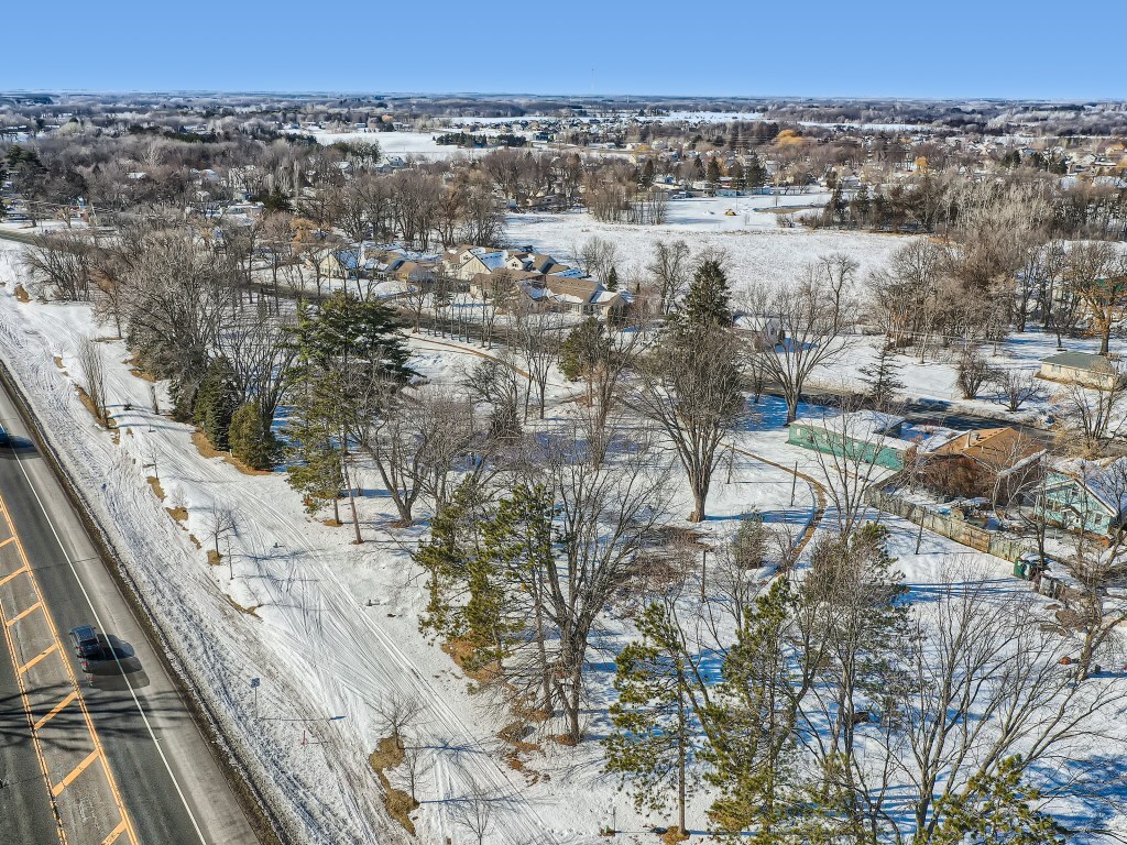 12207 Lake Ln, Lindstrom, MN for sale Building Photo- Image 1 of 16