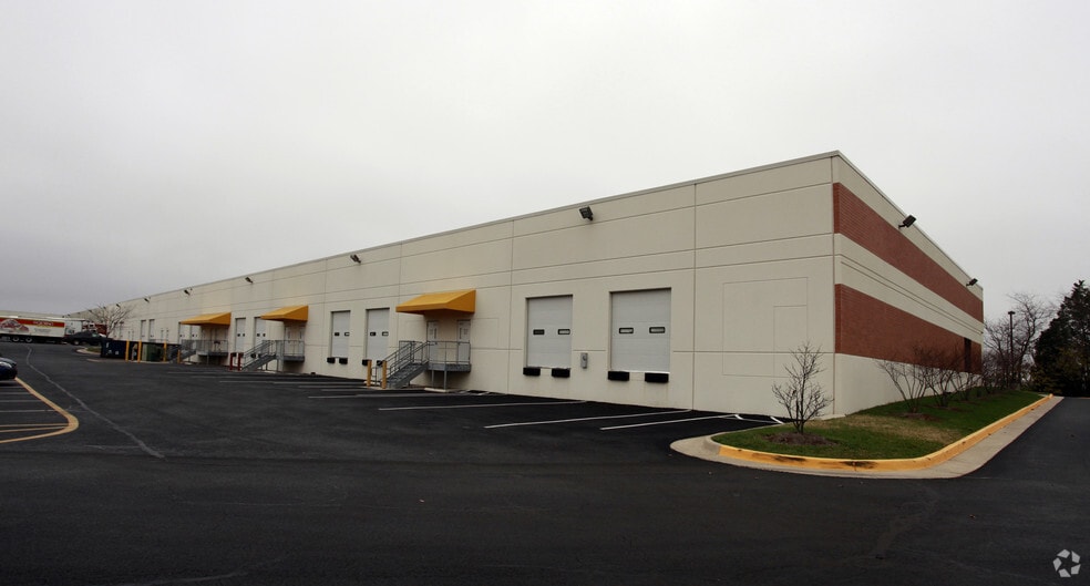 8480-8498 Kao Cir, Manassas, VA for lease - Building Photo - Image 2 of 17