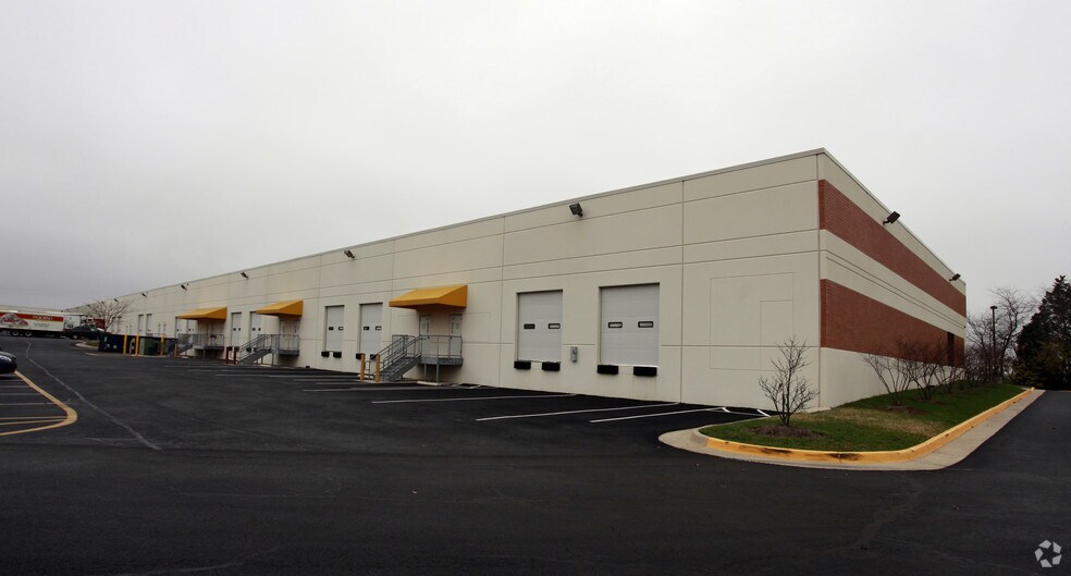 8480-8498 Kao Cir, Manassas, VA à louer - Photo du bâtiment - Image 2 de 17