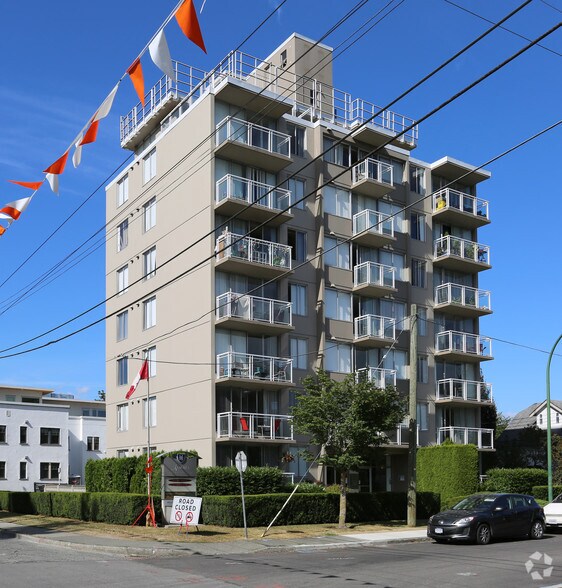 3675 W 7th Ave, Vancouver, BC à vendre - Photo principale - Image 1 de 1