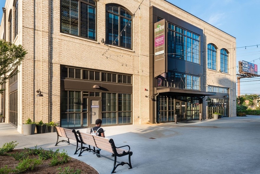 5080 Peachtree Blvd, Chamblee, GA à louer - Photo du bâtiment - Image 2 de 6