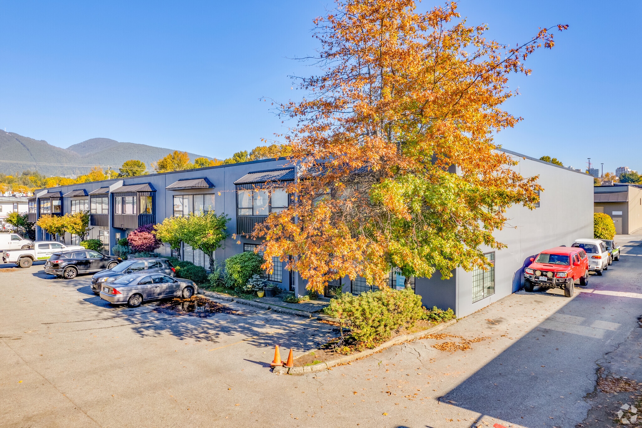 817-831 W 1st St, North Vancouver, BC for sale Building Photo- Image 1 of 1