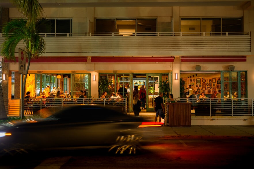 1200 Ocean Dr, Miami Beach, FL for lease - Building Photo - Image 1 of 11