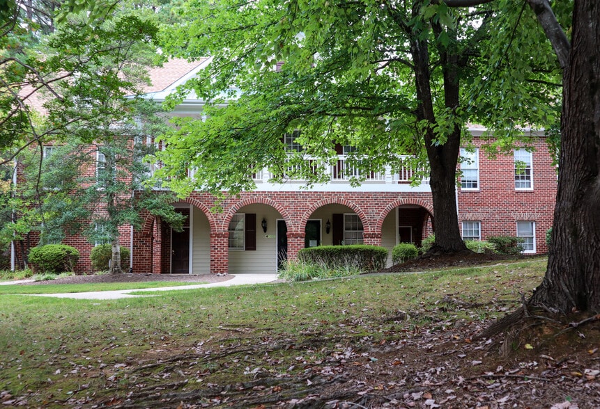 5540 Mcneely Dr, Raleigh, NC for lease - Building Photo - Image 2 of 7