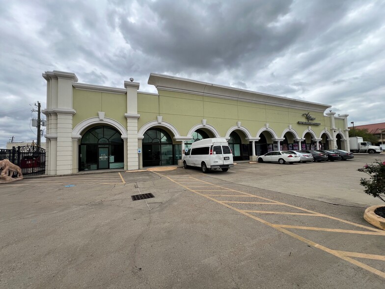 13192 Bellaire Blvd, Houston, TX for lease - Building Photo - Image 3 of 3