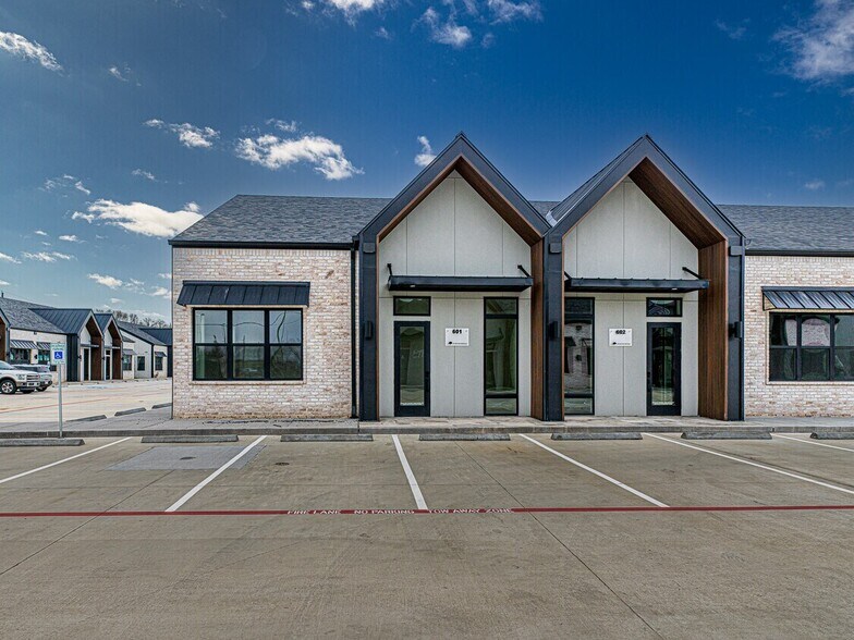 17313 Telge Rd, Cypress, TX à vendre - Photo du bâtiment - Image 2 de 7