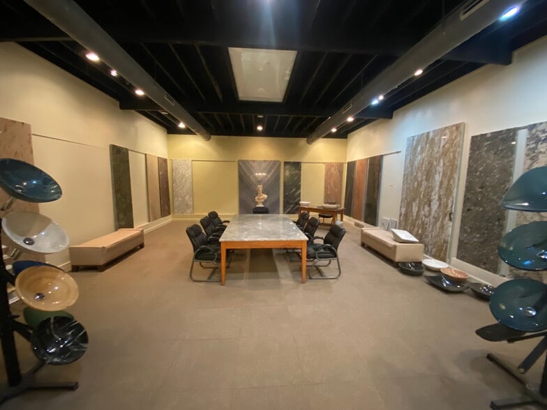 1557 Cherry Rd, Memphis, TN for sale - Building Photo - Image 3 of 8