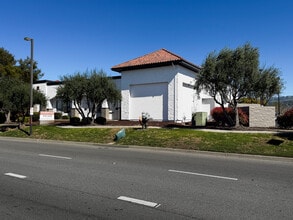 102-164 Cochrane Rd, Morgan Hill, CA à louer Photo intérieure- Image 2 de 2