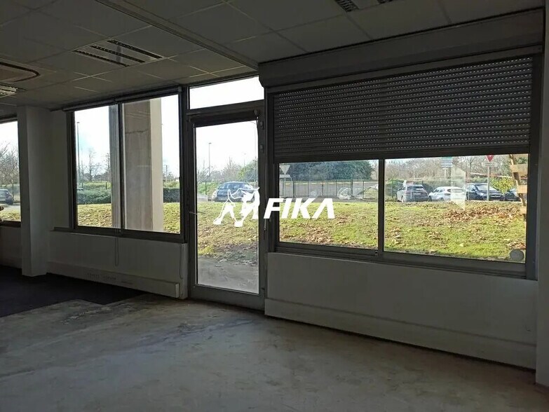 Office in Toulouse for lease - Building Photo - Image 3 of 6