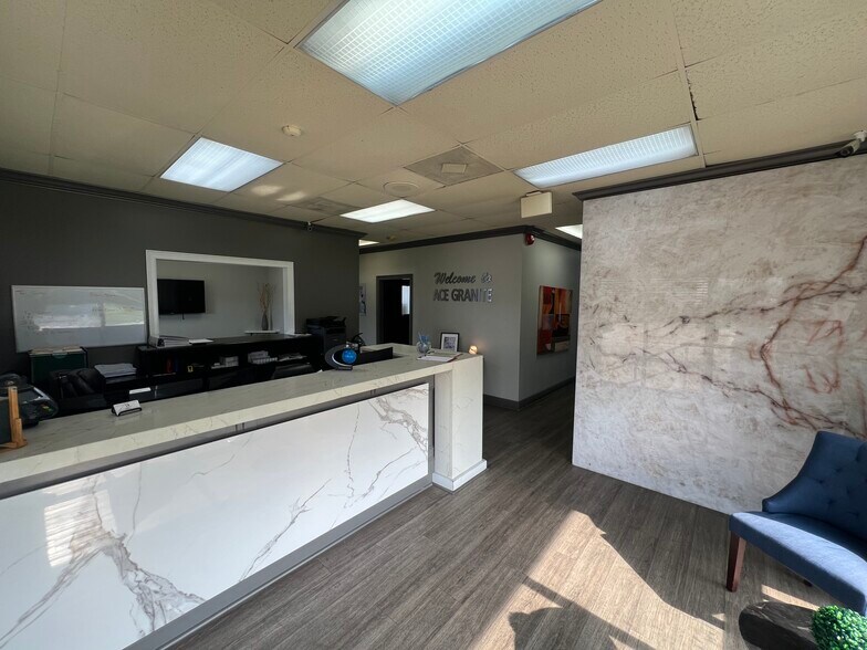 1345 Bennett Dr, Longwood, FL à louer - Photo du bâtiment - Image 3 de 5