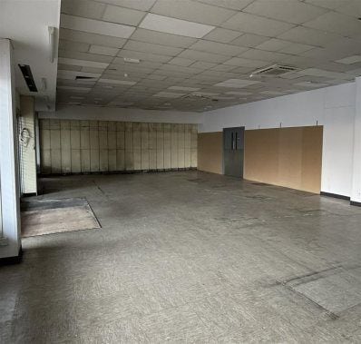Queens Way, Weston Super Mare for lease Interior Photo- Image 1 of 2